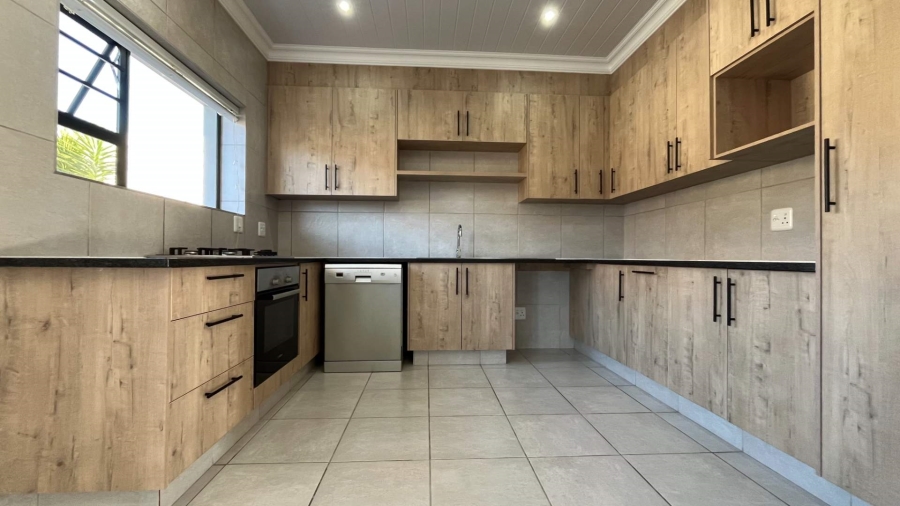 4 Bedroom Property for Sale in Island View Western Cape